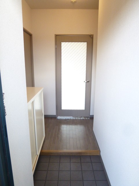 玄関　307号室の写真です。
