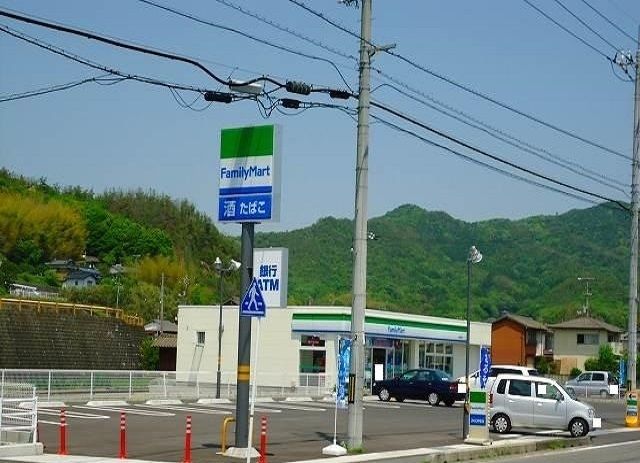 コンビニ　ファミリーマート柳井新庄店（コンビニ）まで260m
