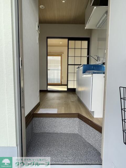 玄関　★お部屋探しは株式会社タウンハウジング東京まで★