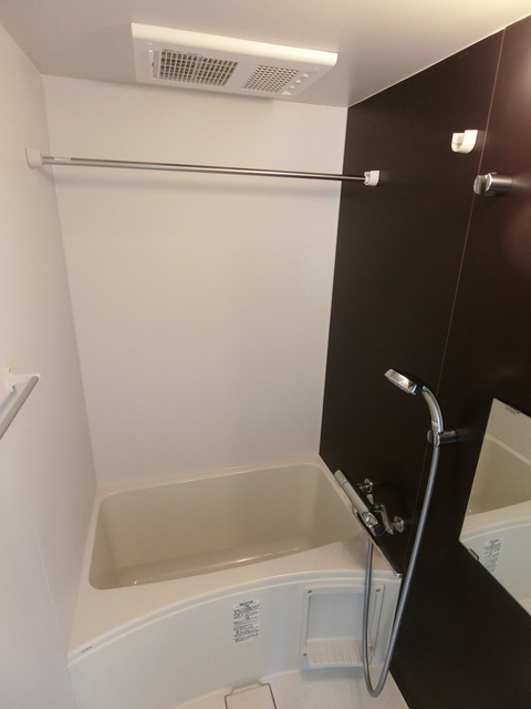 バス・シャワールーム　バスルーム