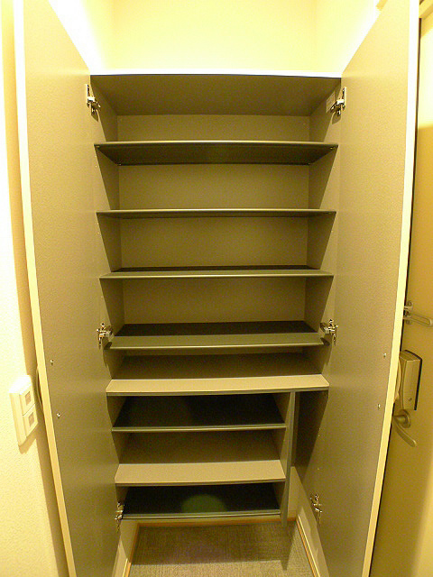 その他設備　シューズボックス