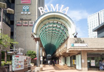 ショッピングセンター　飯田橋セントラルプラザラムラ（ショッピングセンター）まで402m