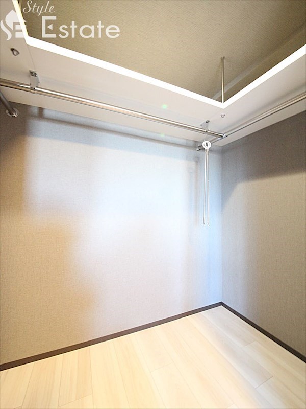 収納　ウォークインクローゼット