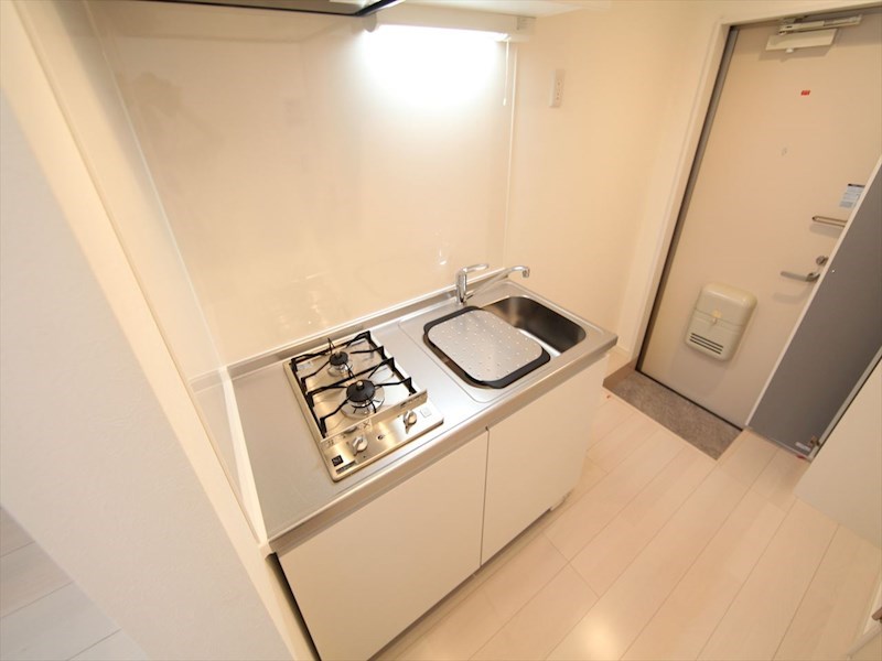 キッチン　システムキッチン（ガス2口コンロ付）