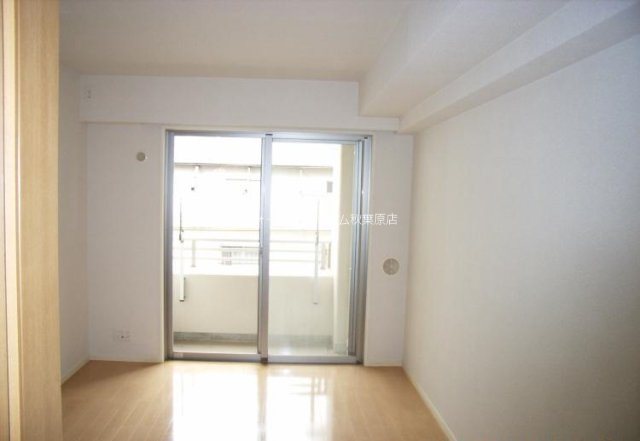 居室・リビング　★《見学予約受付中》当店では契約金がクレジット決済可能です★