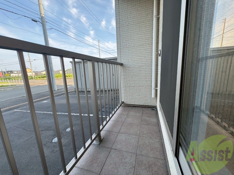 バルコニー　バルコニーが付いていますので一息ついてみてはいかがですか。