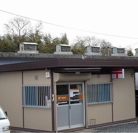 郵便局　南濃山崎簡易郵便局（郵便局）まで750m