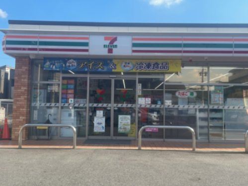 コンビニ　セブンイレブン 名古屋上飯田北町店（コンビニ）まで159m
