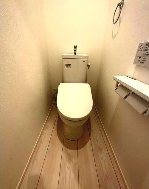 トイレ　温水洗浄便座機能