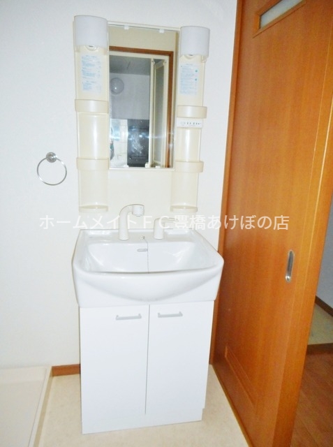 洗面設備　同型別部屋写真