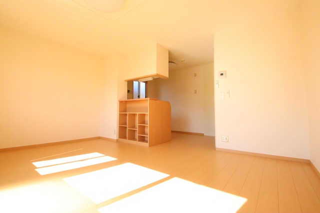 居室・リビング　※別室の参考写真の為、現況優先です。