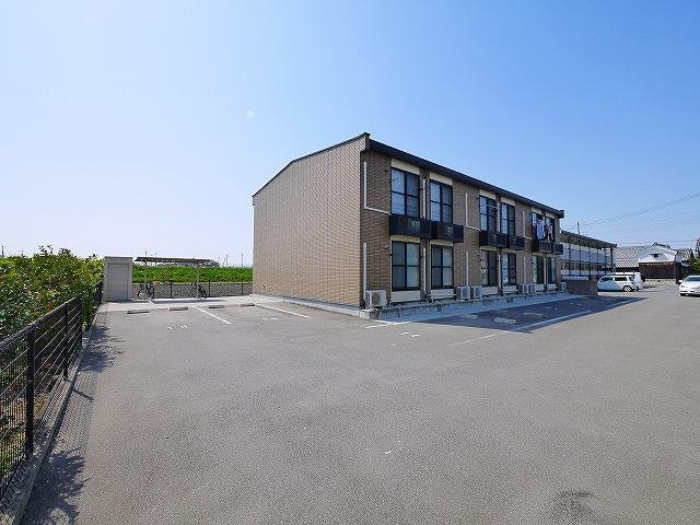 駐車場　駐車スペースもあります