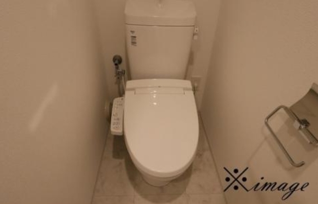 トイレ　同仕様参考写真