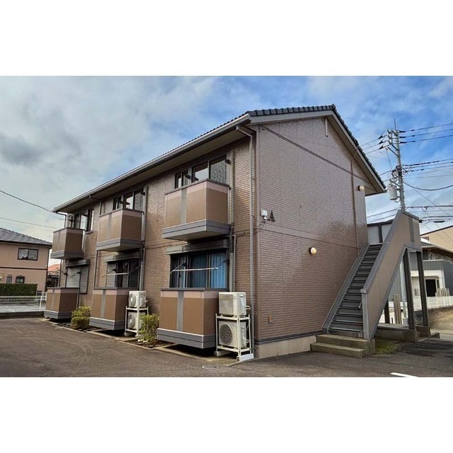 建物外観　屋根裏収納（ロフト）付いてます