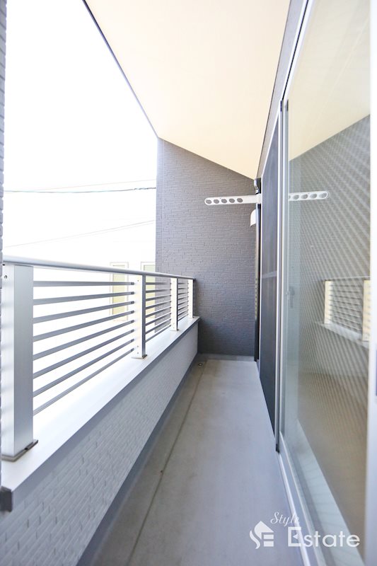 バルコニー　バルコニー