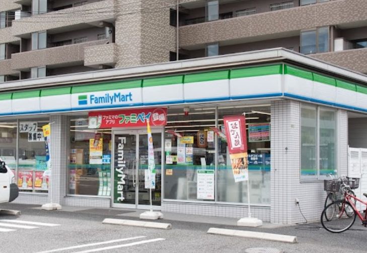 コンビニ　ファミリーマート ベイシティ宇品店（コンビニ）まで334m