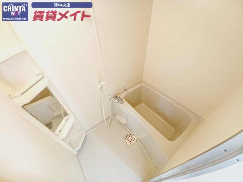 バス・シャワールーム　反転タイプ参考写真