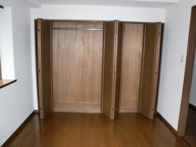 収納　北側洋室収納