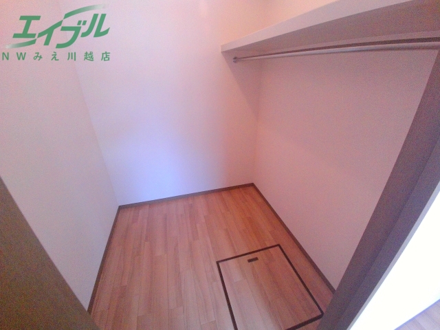 収納　同物件別室の画像です