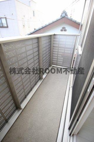 バルコニー　広々としたバルコニーです