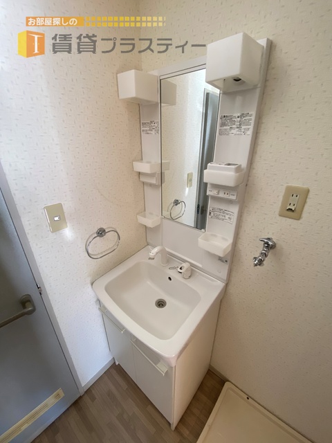 洗面設備　毎日使いますよね…独立洗面台。