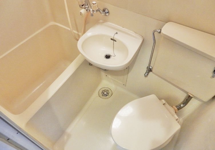 バス・シャワールーム　バストイレ同室です。