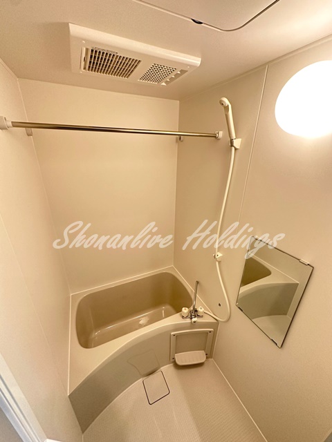 バス・シャワールーム　浴室乾燥機つき