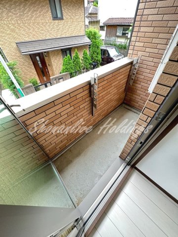 バルコニー　高台の上にあるので1階でも安心