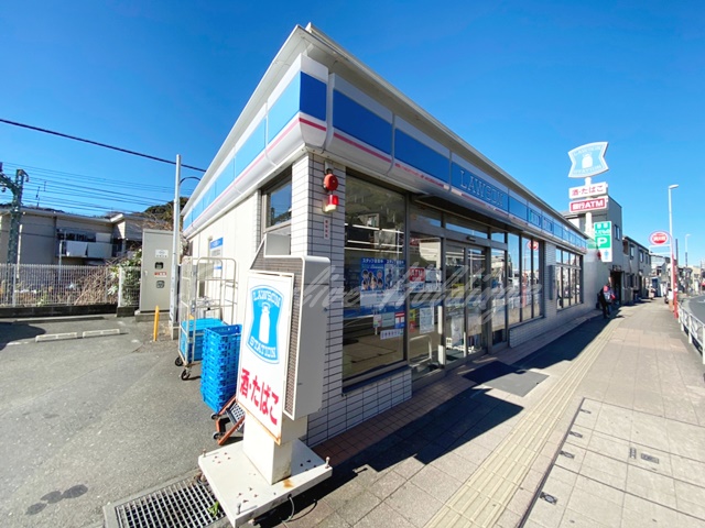 コンビニ　ローソン 横須賀追浜町一丁目店（コンビニ）まで721m
