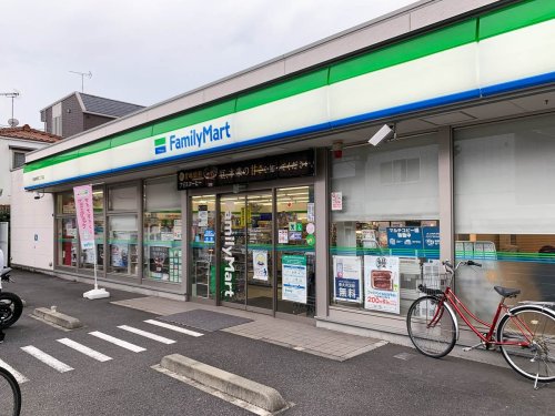 コンビニ　ファミリーマート 板橋東新町二丁目店（コンビニ）まで1018m