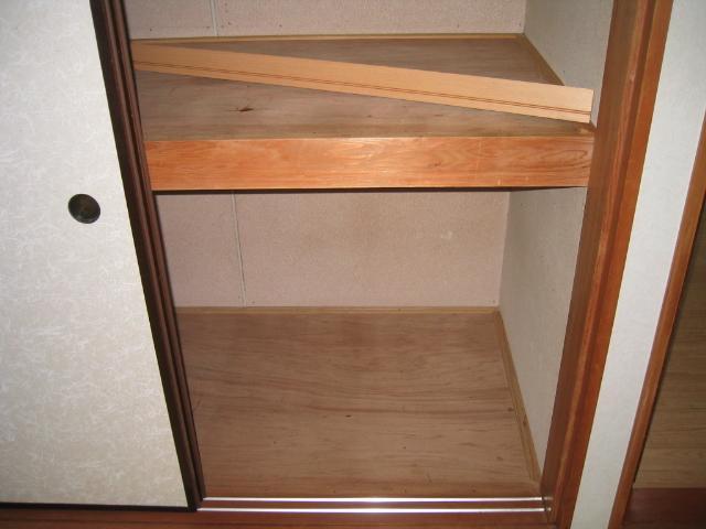 その他　収納（別号室参照）