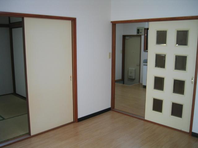 居室・リビング　洋室（別号室参照）