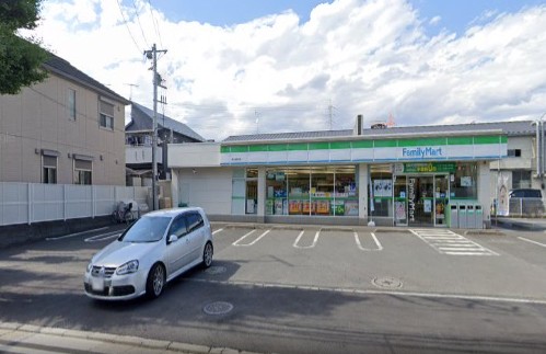 コンビニ　ファミリーマート 泉上飯田町店（コンビニ）まで238m