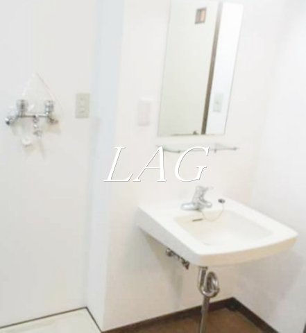 洗面設備　独立洗面台です。