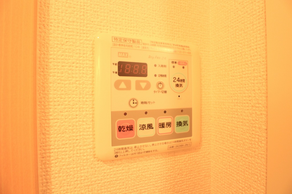 洗面設備　写真は同型タイプです。