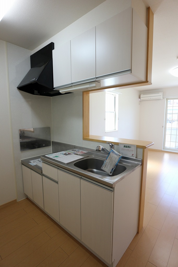 キッチン　写真は同型タイプです。