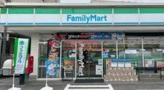 コンビニ　セブンイレブン狛江駅前店（コンビニ）まで660m