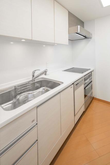 キッチン　※写真は同タイプ住戸です。