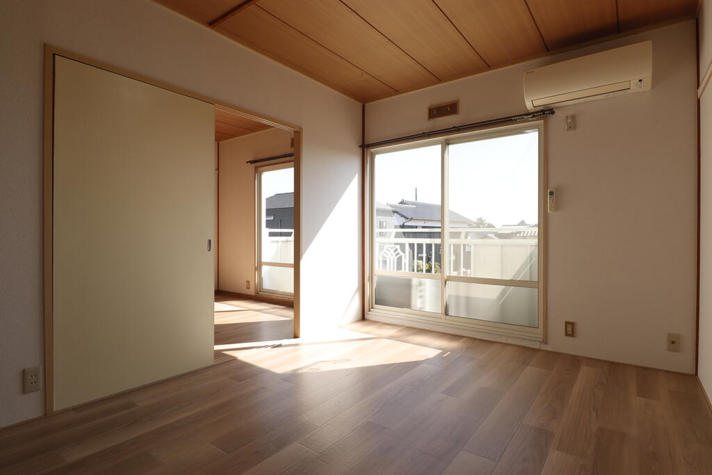 その他部屋・スペース　日当たりの良い洋室です♪