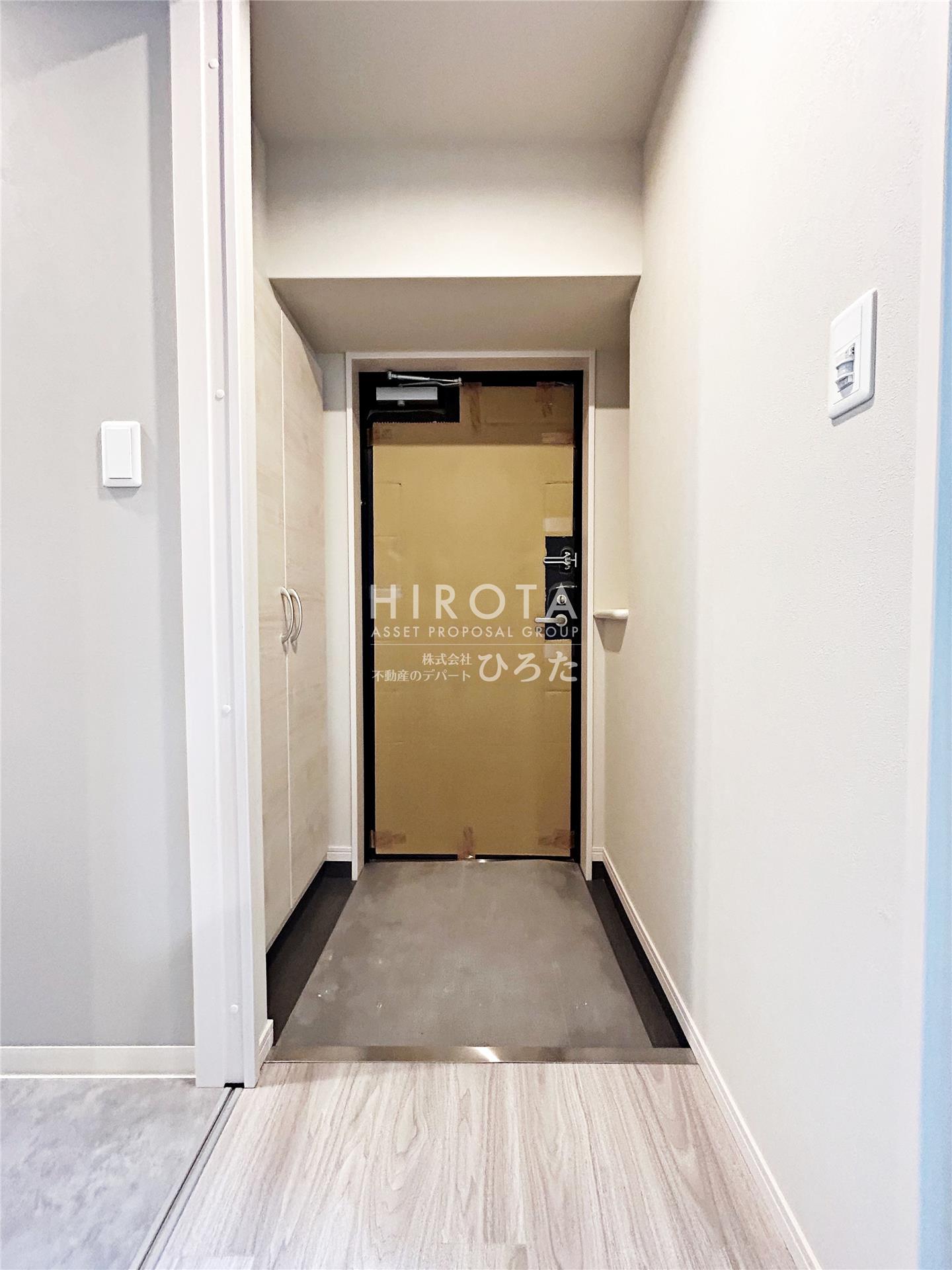 玄関　建築中の為、同施工会社の写真でご参考下さい。