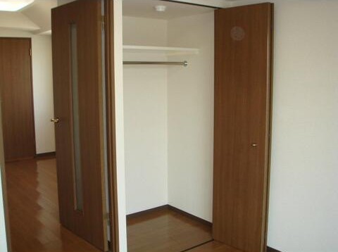 収納　お荷物の多い方でも安心のクローゼット付き♪