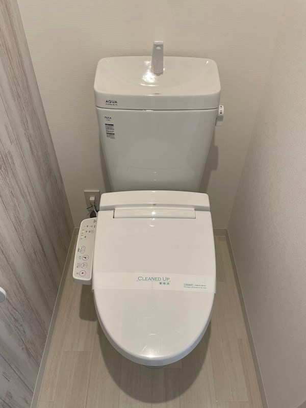 トイレ　※同物件、別部屋参考写真