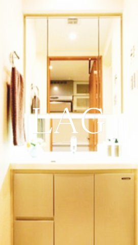 洗面設備　独立洗面台です。