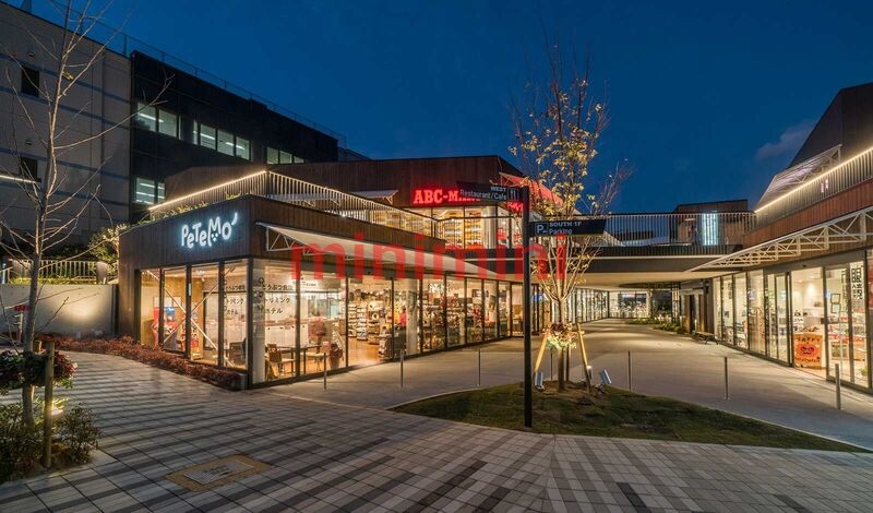 ショッピングセンター　吹田グリーンプレイス（ショッピングセンター）まで899m