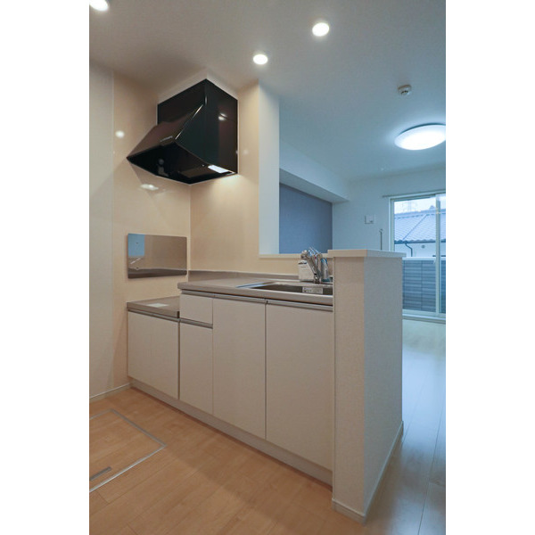 キッチン　同じ建物の別のお部屋