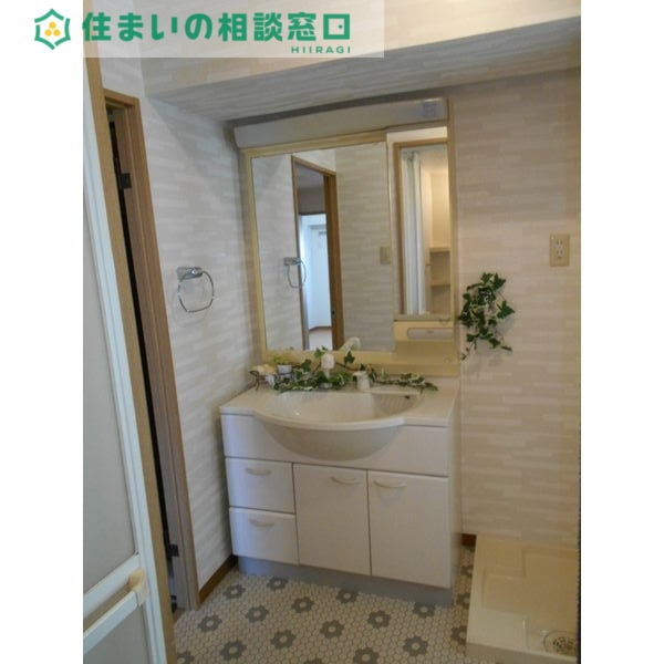 洗面設備　同型