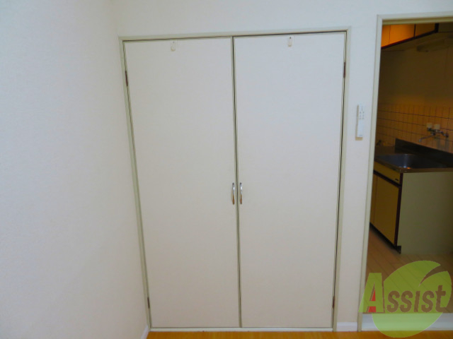 収納　こちらが収納です。中の様子は後ほどお楽しみに