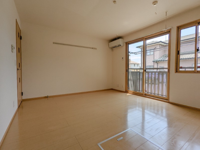 居室・リビング　図面と現状に相違がある場合には現状を優先