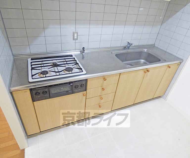 キッチン　キッチンです。