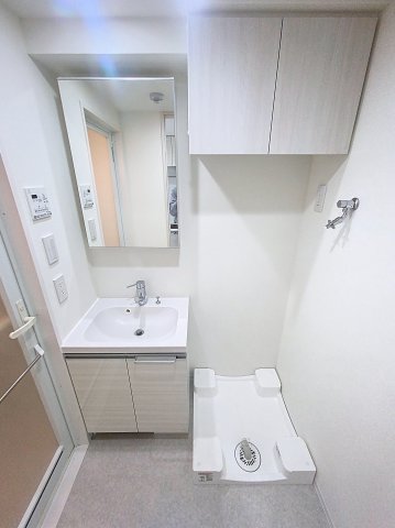 洗面設備　広い洗面スペース